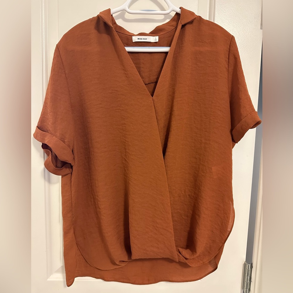 Great top for fall 🍂! Size L